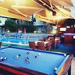 Ξενοδοχείο με διαμερίσματα Club Ege