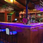 Ξενοδοχείο με διαμερίσματα Club Ege