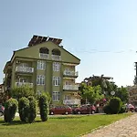 Club Ege Ξενοδοχείο με διαμερίσματα