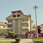 Club Ege 3*