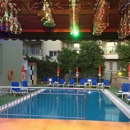 Apart Otel Club Ege