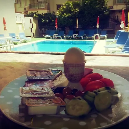 Club Ege Apart Otel