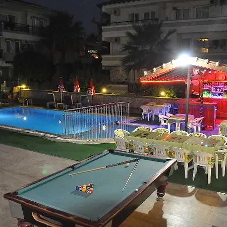 Club Ege 3*