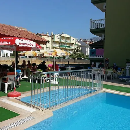 Club Ege Apart Otel 3*