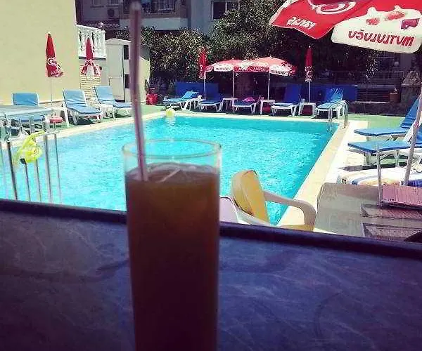 Aparthotel Club Ege 3*