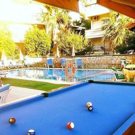 Club Ege Hotel apartamentowy